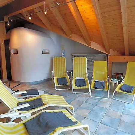 Crystal Hotel 3*
